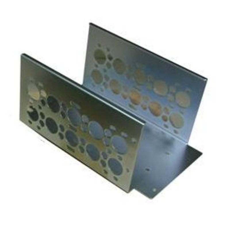 Drivebays: For 3 x 3.5 HDD (Internal)