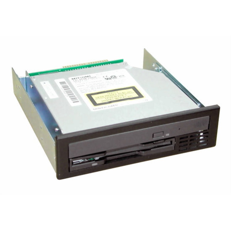 Drivebays: Slim FDD + Slim Optical Disc Drive.
