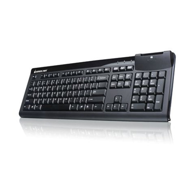 IOGEAR 104-Key Keyboard With Integrated Smart Card Reader