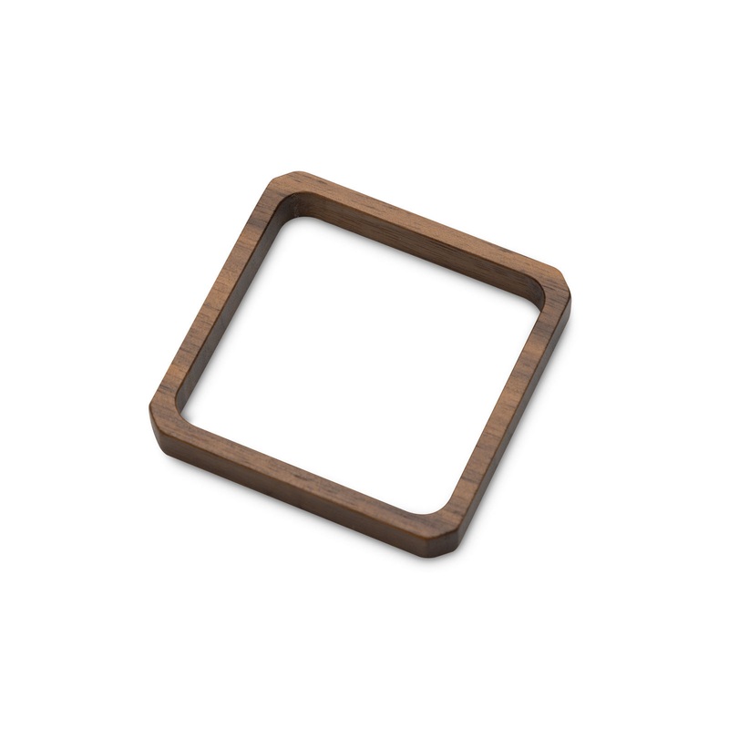 EK-Quantum Magnitude Accent – Walnut